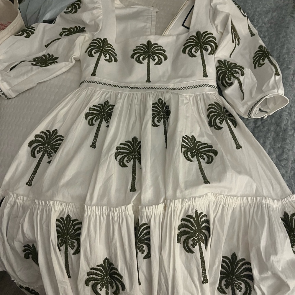 Hand embroidered Agua by Agua Bendita Palm Tree Print Dress 🌴🌴